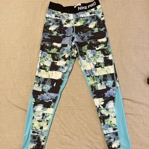 Nike Pro Leggings Youth Size XL Blue